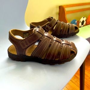 Toddler size 10 - brown sandals - EUC